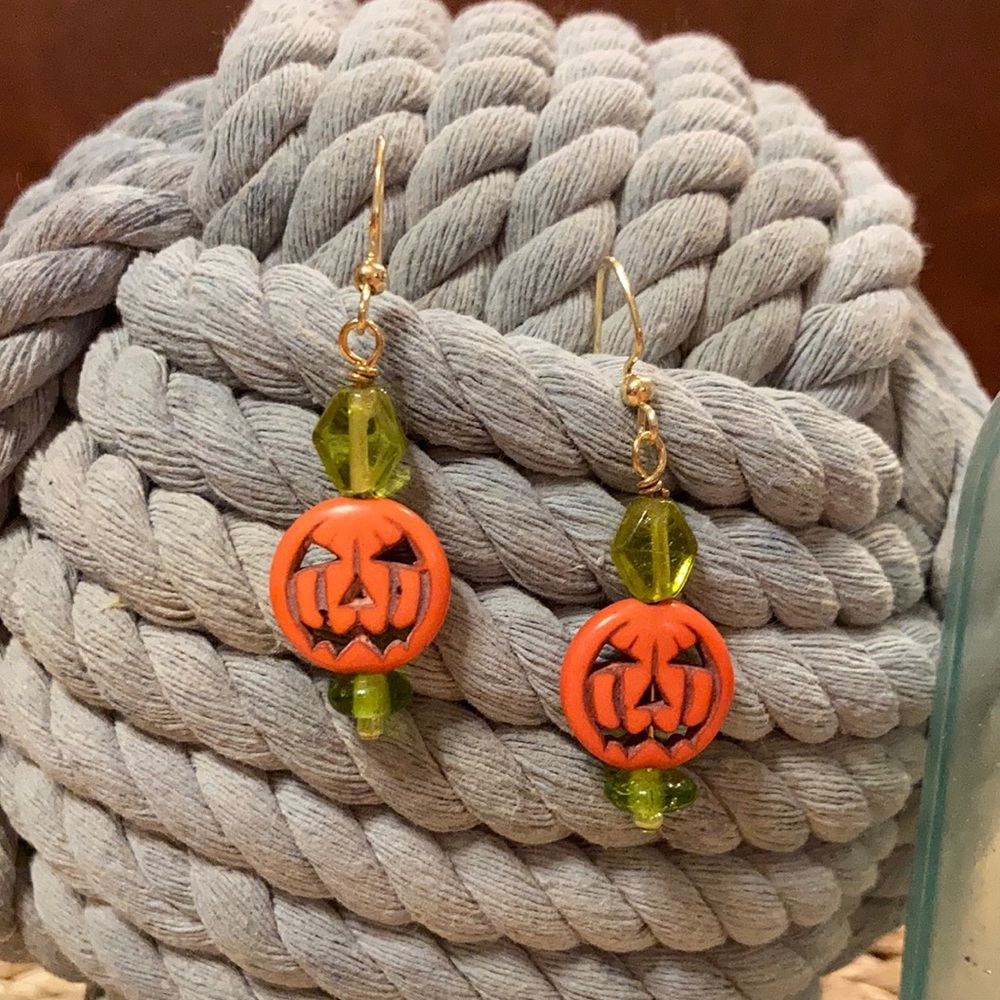 Jack-o-lantern earrings